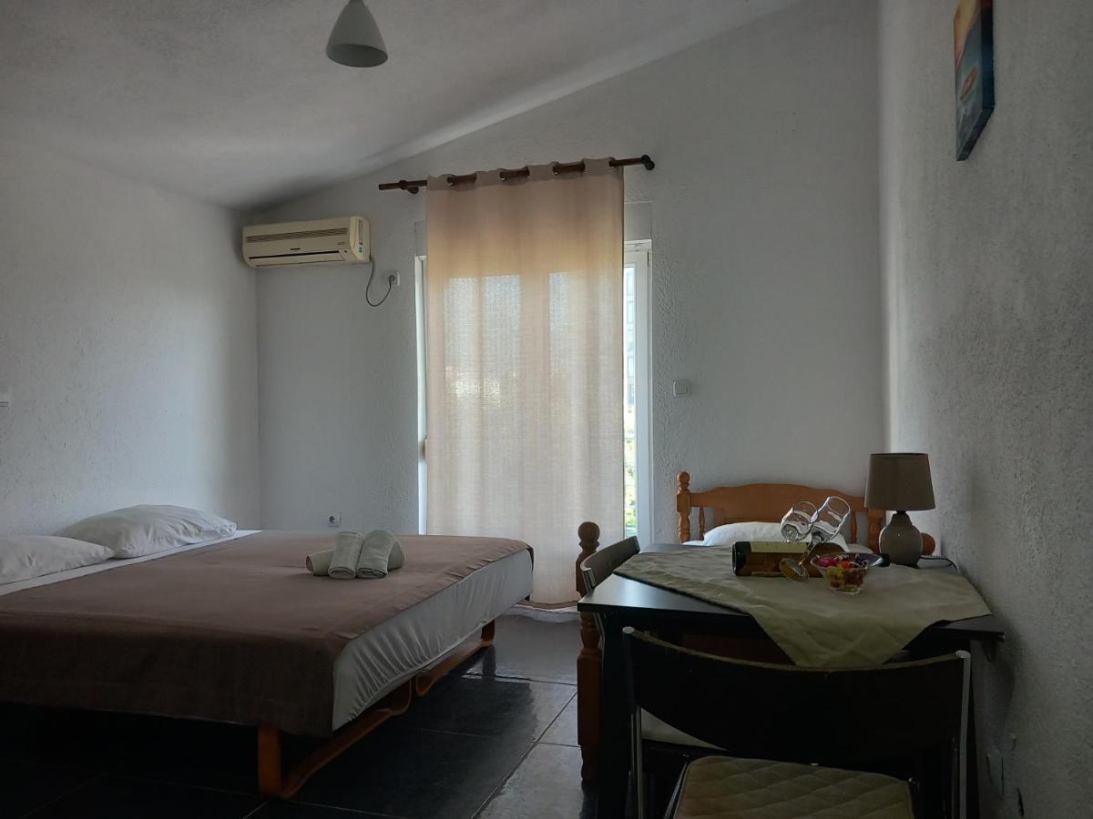 Villa Emeja - Bar - Montenegro Eksteriør billede